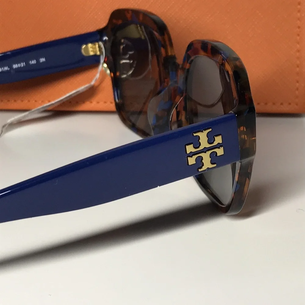 Tory Burch new authentic